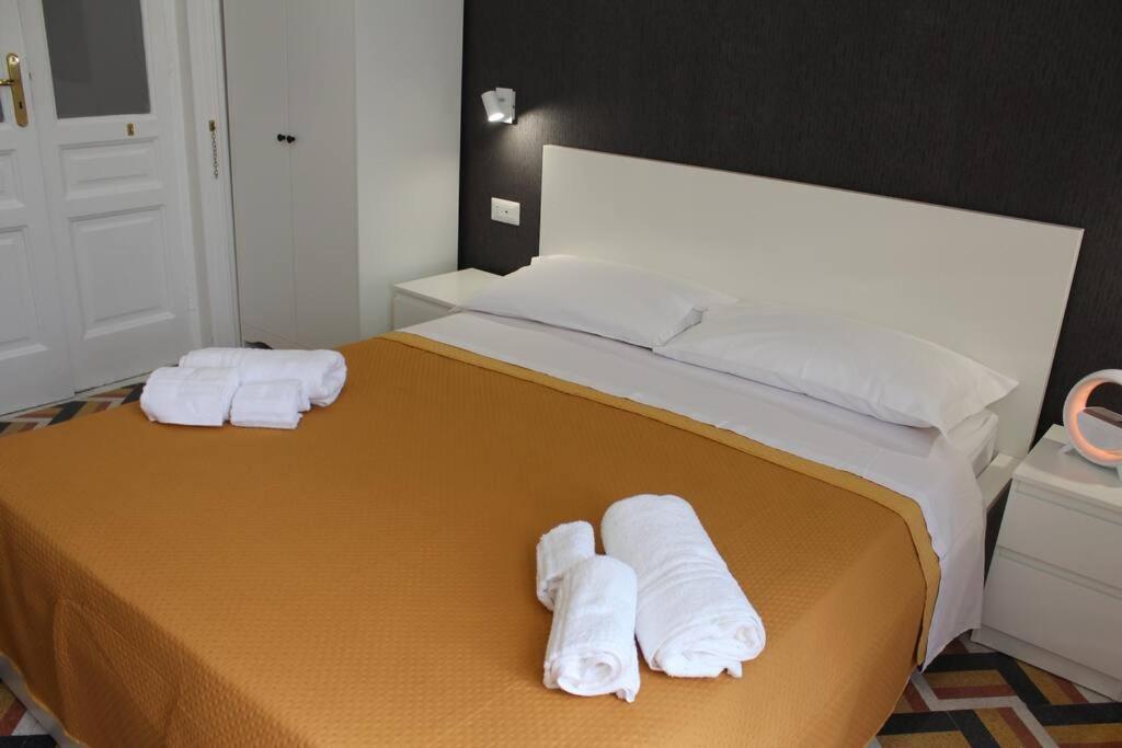 Nel Cuore Del Vomero Apartament Napoli Eksteriør billede